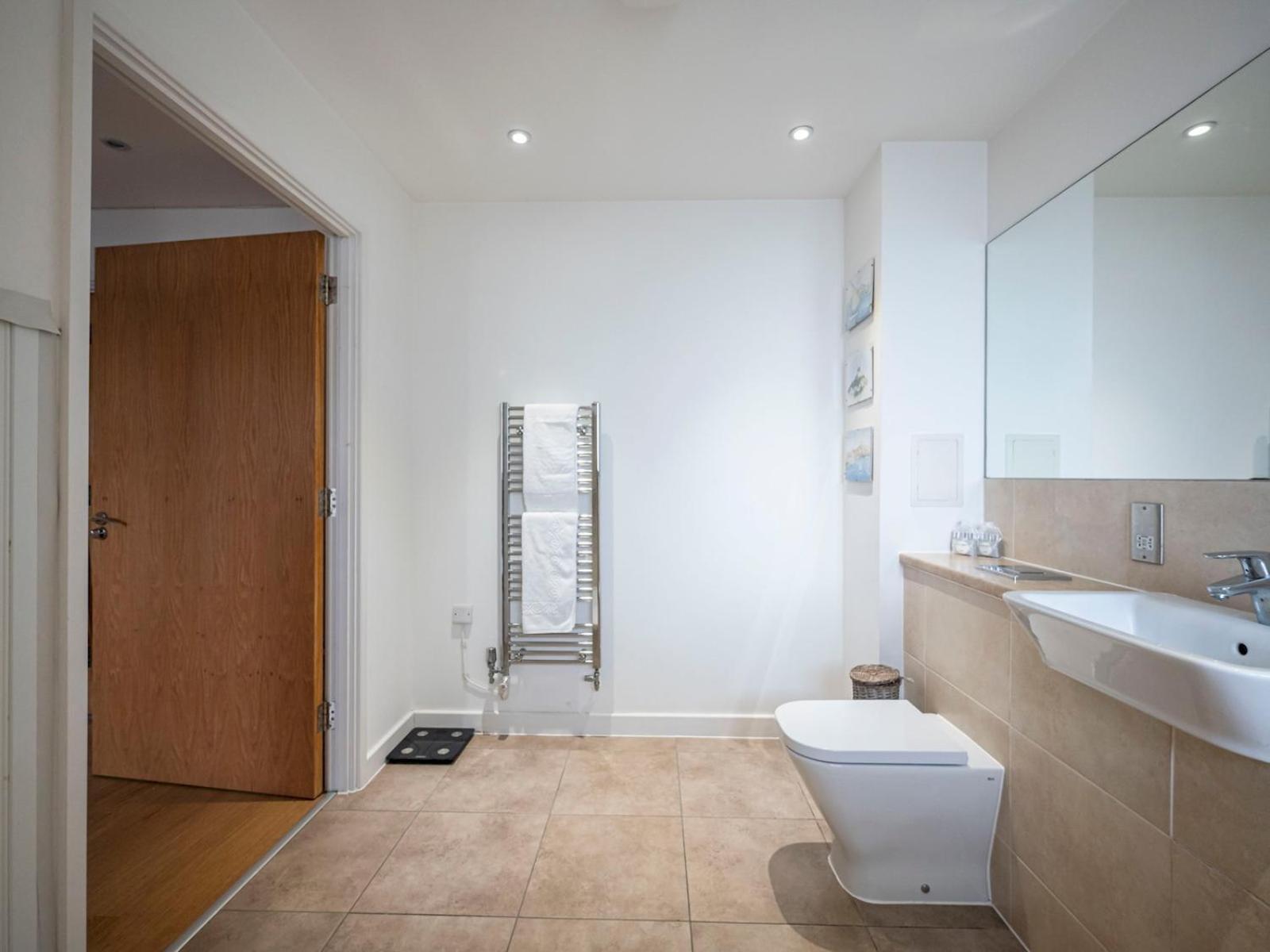 London Apartment Near Tower Bridge And Tube Pass The Keys Exterior photo